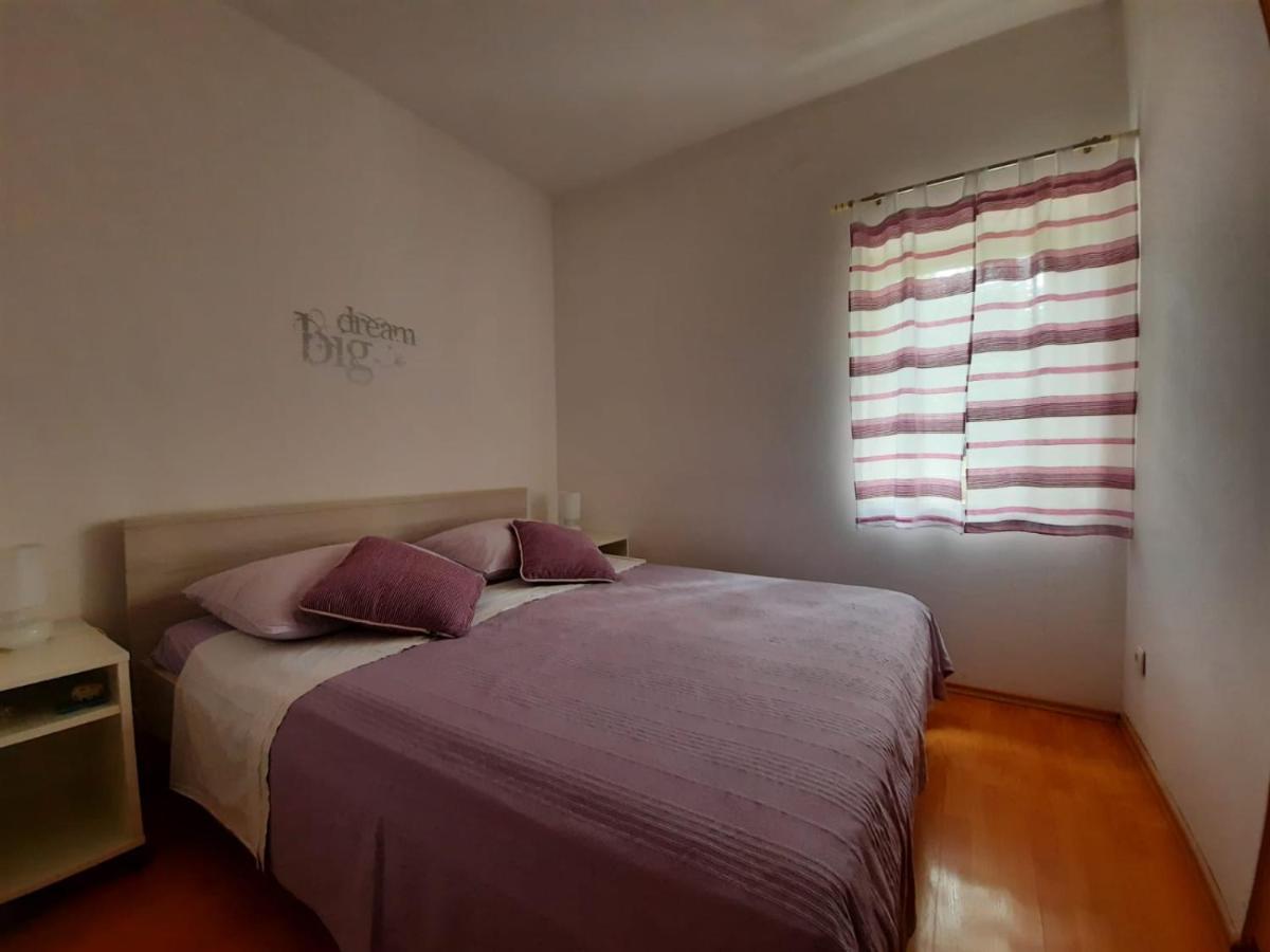 Apartments Olea Marina Luaran gambar